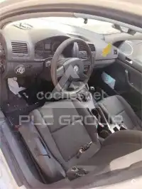 2003 Volkswagen GOLF