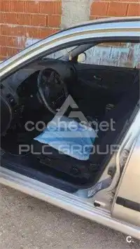 2004 Mitsubishi Carisma