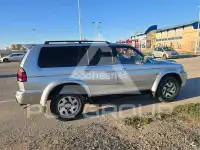 2004 Mitsubishi MONTERO
