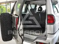 2004 Nissan Terrano