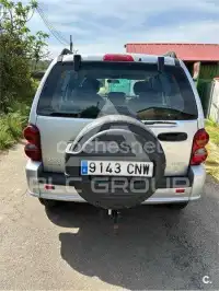 2004 Jeep CHEROKEE
