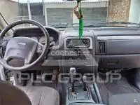 2004 Jeep CHEROKEE