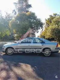 2004 Volvo S60