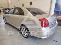2004 Toyota Avensis