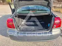 2004 Toyota Avensis