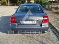 2004 Toyota Avensis