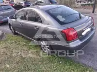2004 Toyota Avensis
