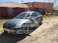 2004 Toyota Avensis