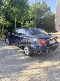 2004 Toyota Avensis