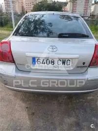 2004 Toyota Avensis