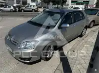 2004 Toyota COROLLA