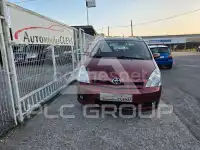 2004 Toyota Avensis