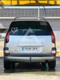 2004 Peugeot 807