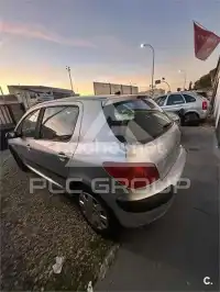 2004 Peugeot 307