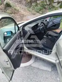 2004 Peugeot 407