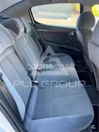 2004 Peugeot 407