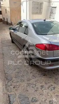 2004 Peugeot 607