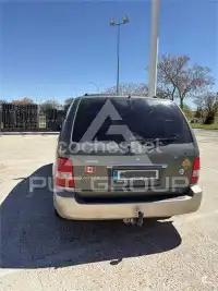 2004 KIA Carnival