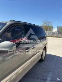 2004 KIA Carnival
