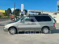 2004 KIA Carnival