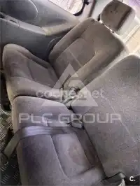 2004 KIA Carnival