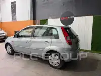 2004 Ford FIESTA