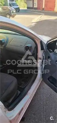 2004 Ford FIESTA