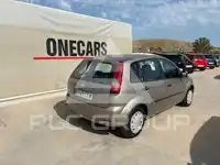 2004 Ford FIESTA