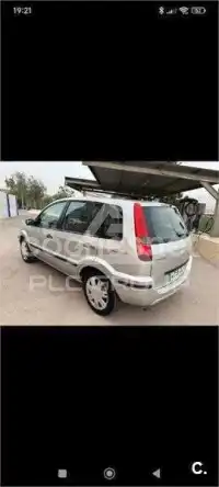 2004 Ford FUSION