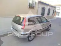 2004 Ford FUSION