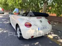 2004 Volkswagen BEETLE