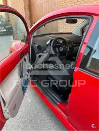 2004 Volkswagen BEETLE