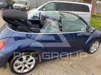2004 Volkswagen BEETLE