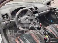 2004 Volkswagen GOLF