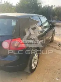 2004 Volkswagen GOLF