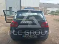 2004 Volkswagen GOLF