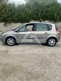 2004 Renault Scenic