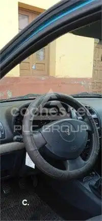 2004 Renault Clio