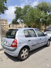 2004 Renault Clio