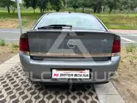 2004 Opel Vectra