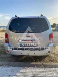 2005 Nissan PATHFINDER