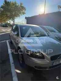 2005 Volvo S40