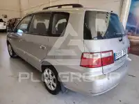 2005 KIA Carens