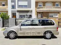 2005 KIA Carnival