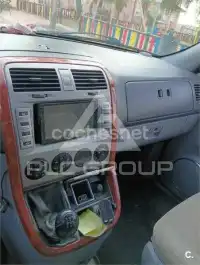 2005 KIA Carnival