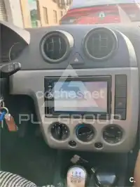 2005 Ford FIESTA