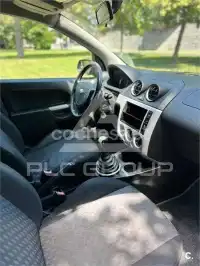 2005 Ford FIESTA