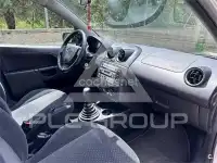 2005 Ford FIESTA