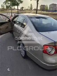 2005 Volkswagen Passat