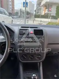 2005 Volkswagen GOLF
